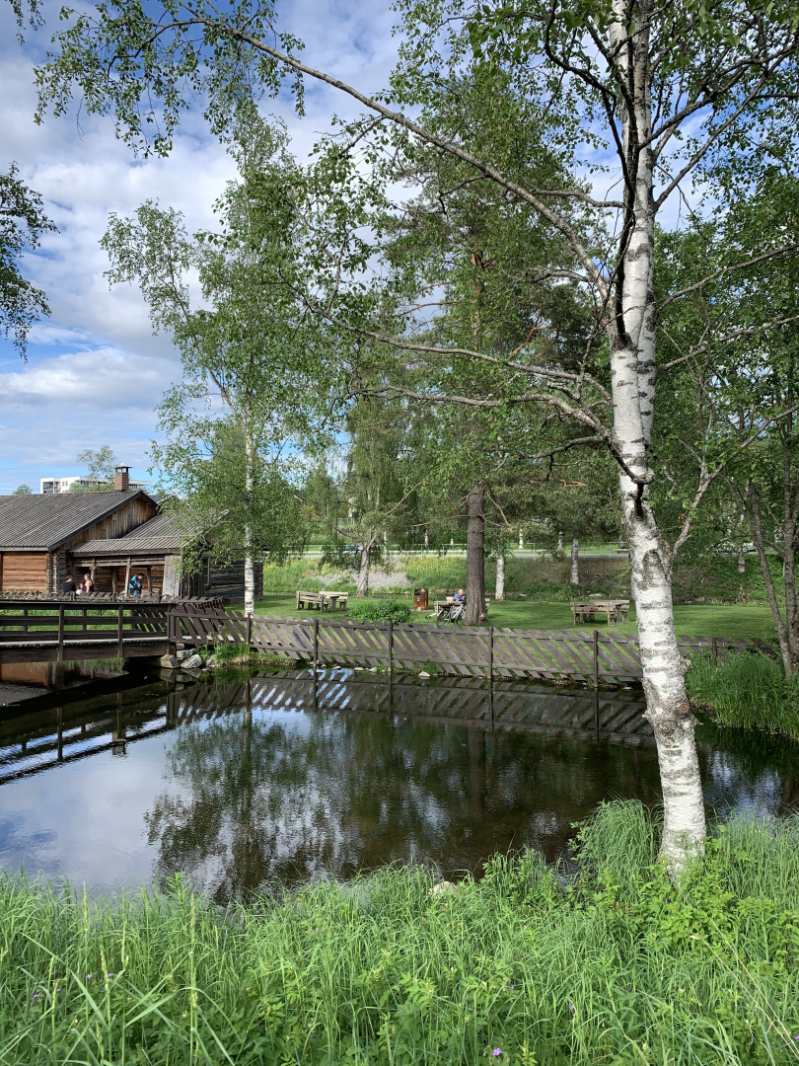 Du er velkommen til å delta på et møte.